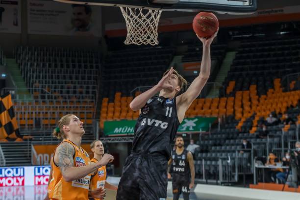 在昨晚的比 在昨晚的比