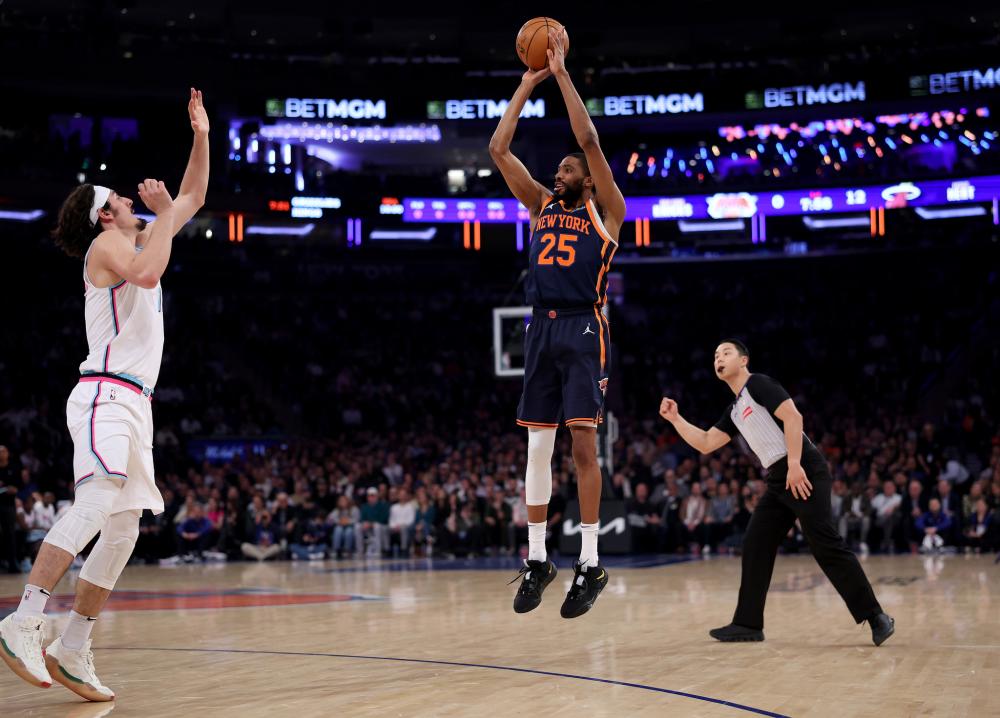 中场依旧牢 中场依旧牢