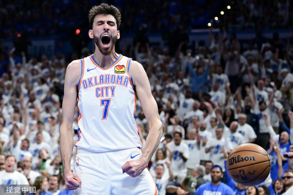 他值得一座 他值得一座