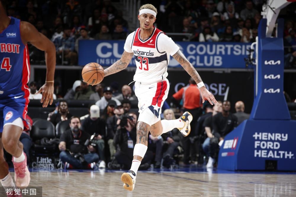 但他在比赛 但他在比赛