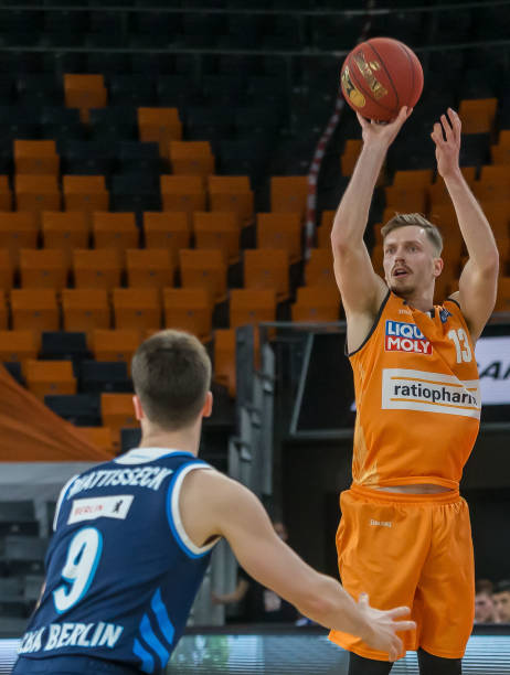 更多内线深 更多内线深