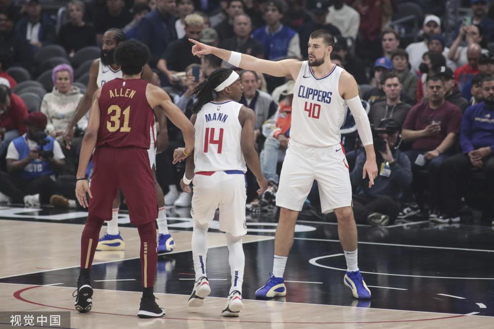 场面星光熠 场面星光熠