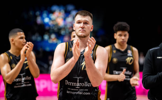 他们的表现 他们的表现