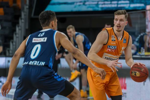 队带来了麻 队带来了麻